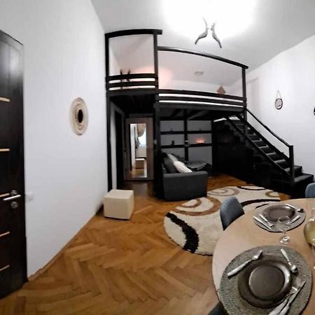 Sofia'S Home Comfy Studio In The Old Town Brašov Exteriér fotografie